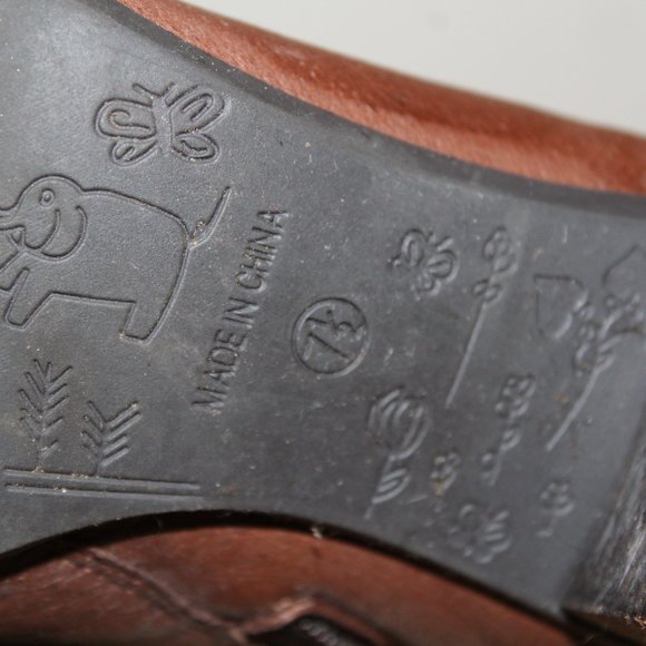 LEATHER BOOTIES WITH GOLD BUCKLE - WOMEN'S SIZE 7.5 - Picture 3 of 6